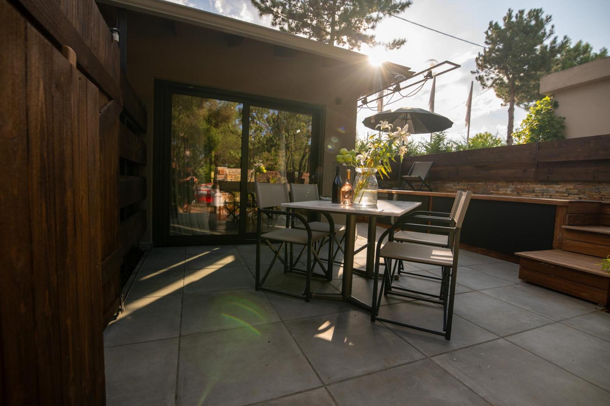 Sylvia Camping & Luxury Suites, Panel Hospitality Homes & Villas Litochoro Exteriér fotografie